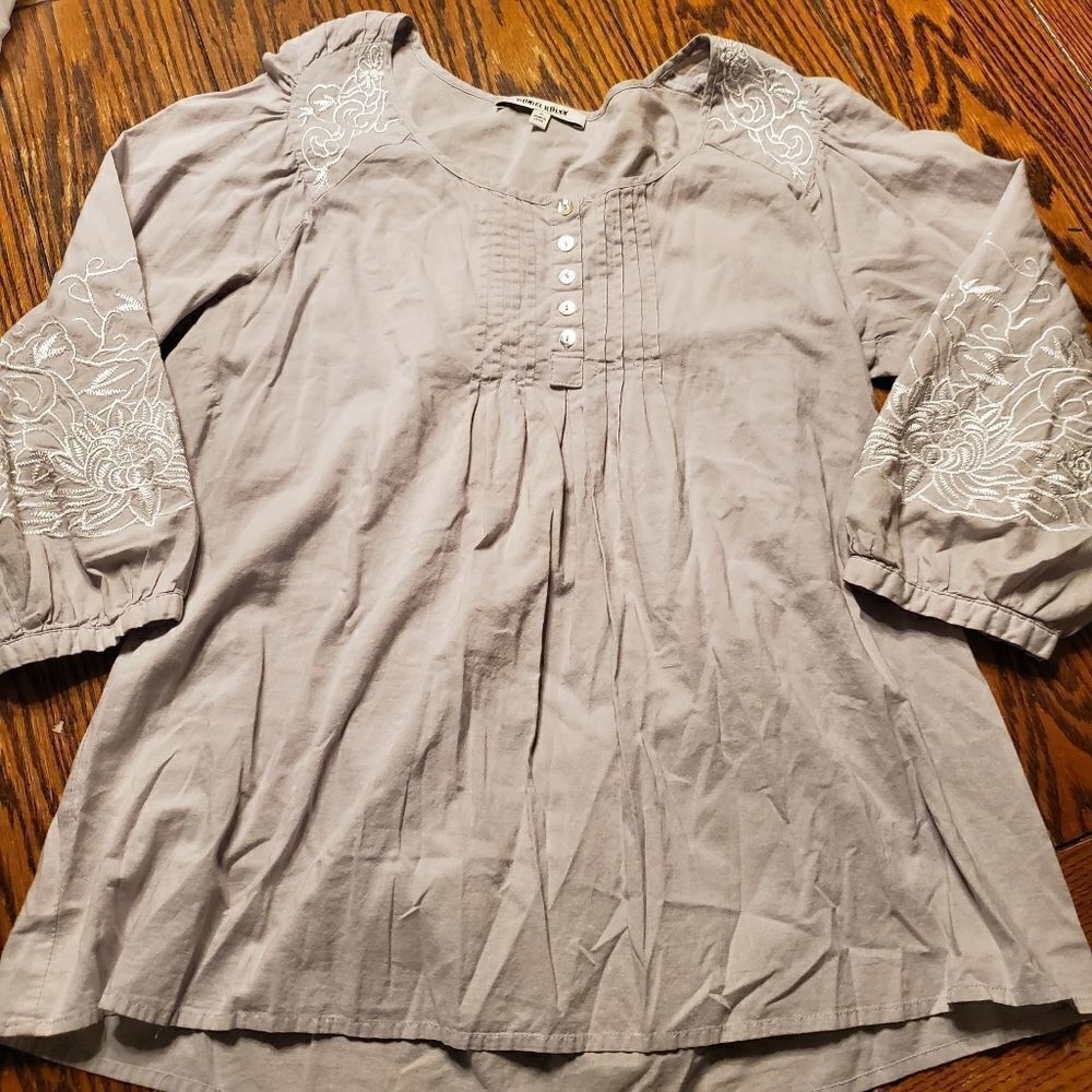 Daniel Rainn grey/purple embroidered blouse sz M